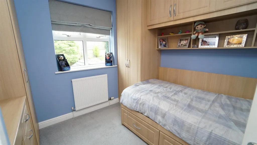 Leys Close, Thackley, photo 19