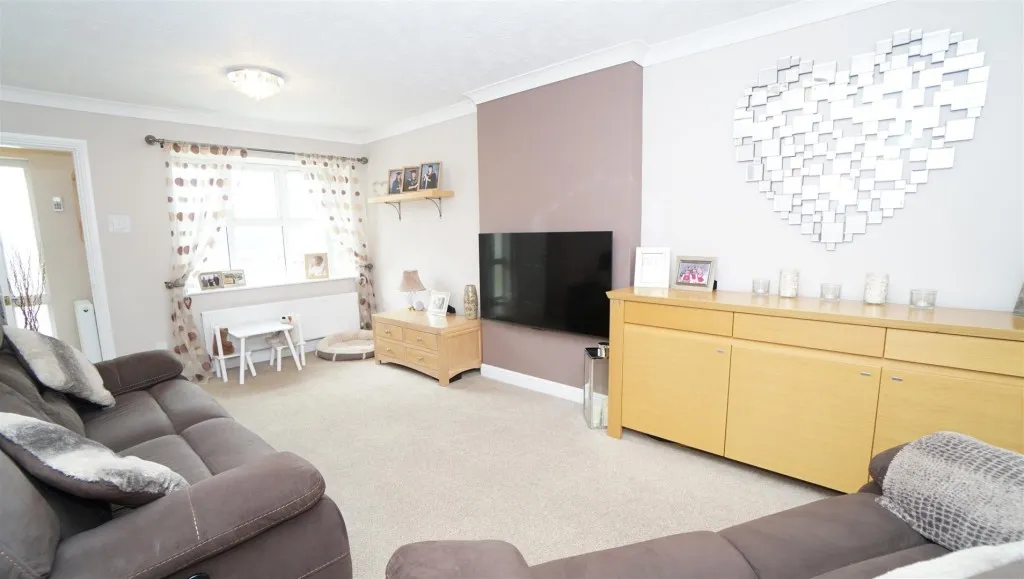 Leys Close, Thackley, photo 3