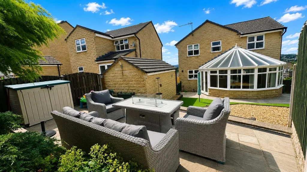 Leys Close, Thackley, photo 26
