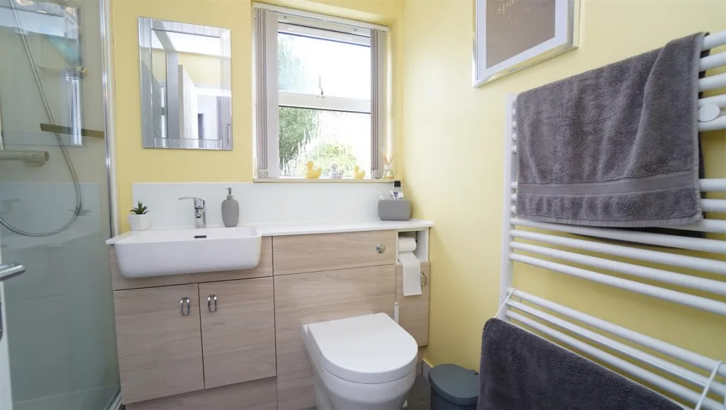 Leys Close, Thackley, photo 22