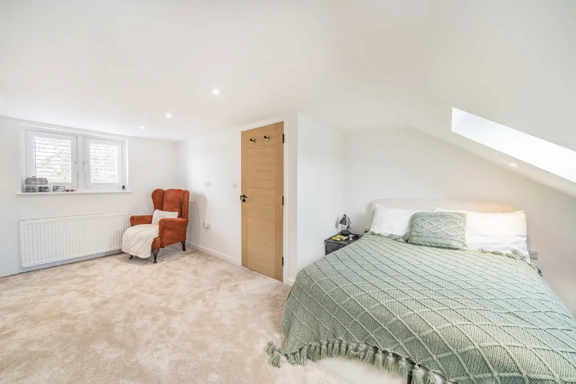 Fieldend Road, SW16, photo 6