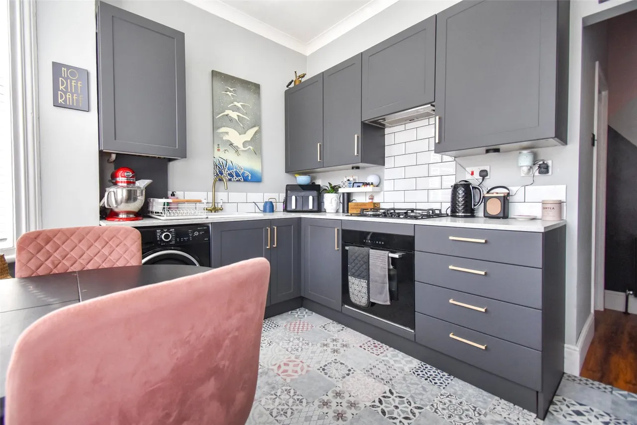 Upper Elms Road, Aldershot, Hampshire, GU11 3ES, photo 7