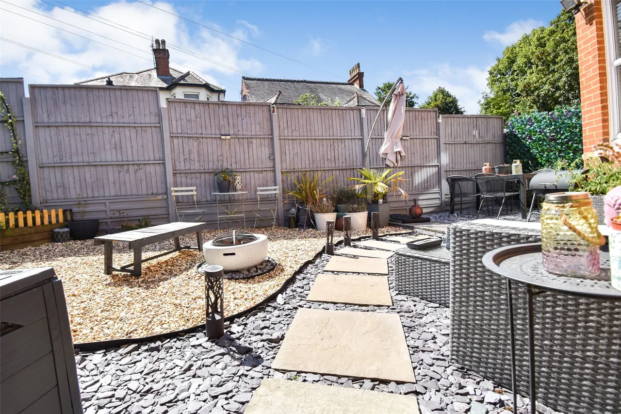 Upper Elms Road, Aldershot, Hampshire, GU11 3ES, photo 8