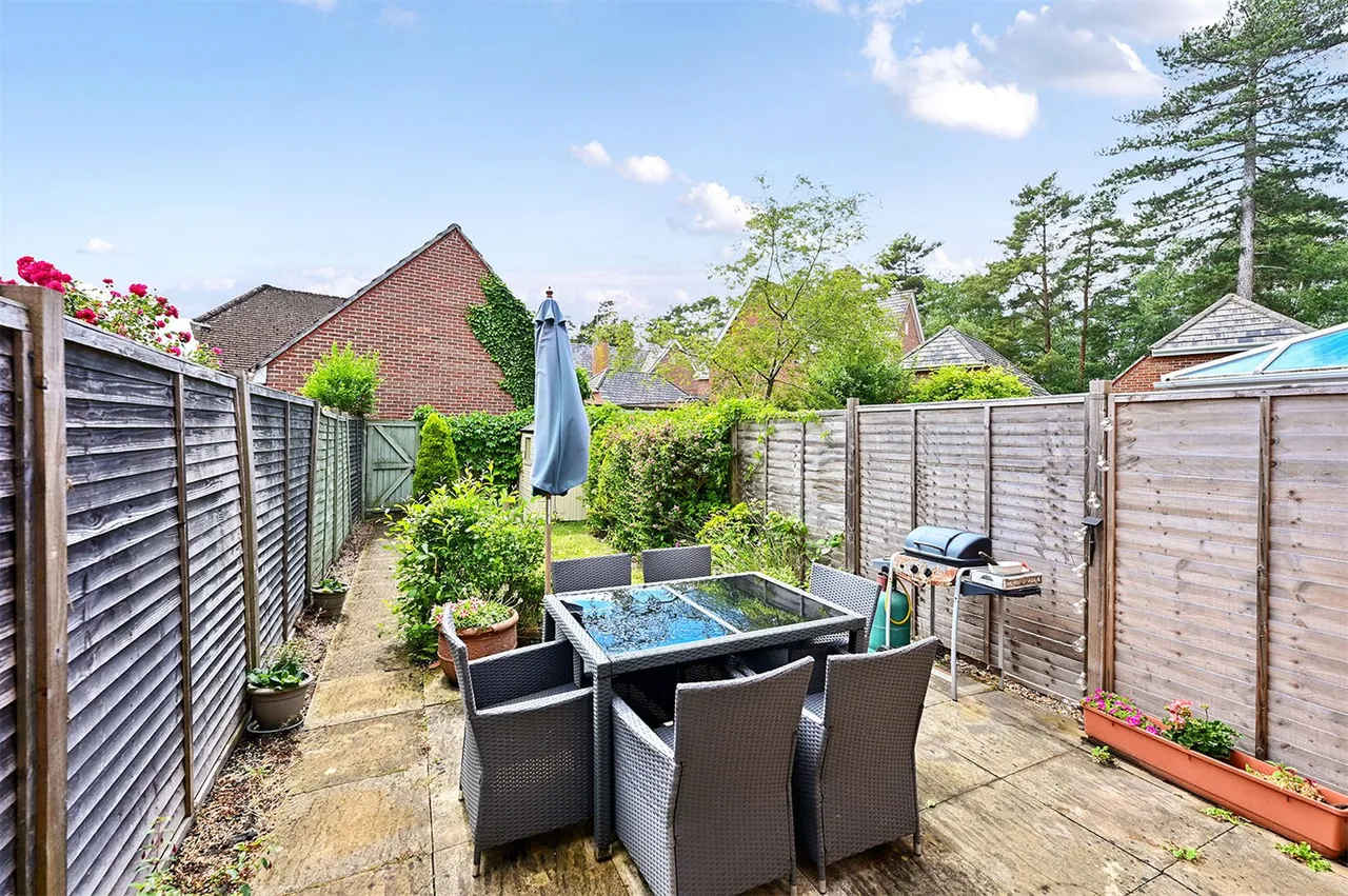 Rykmansford Road, Fleet, Hampshire, GU51 1JR, photo 4