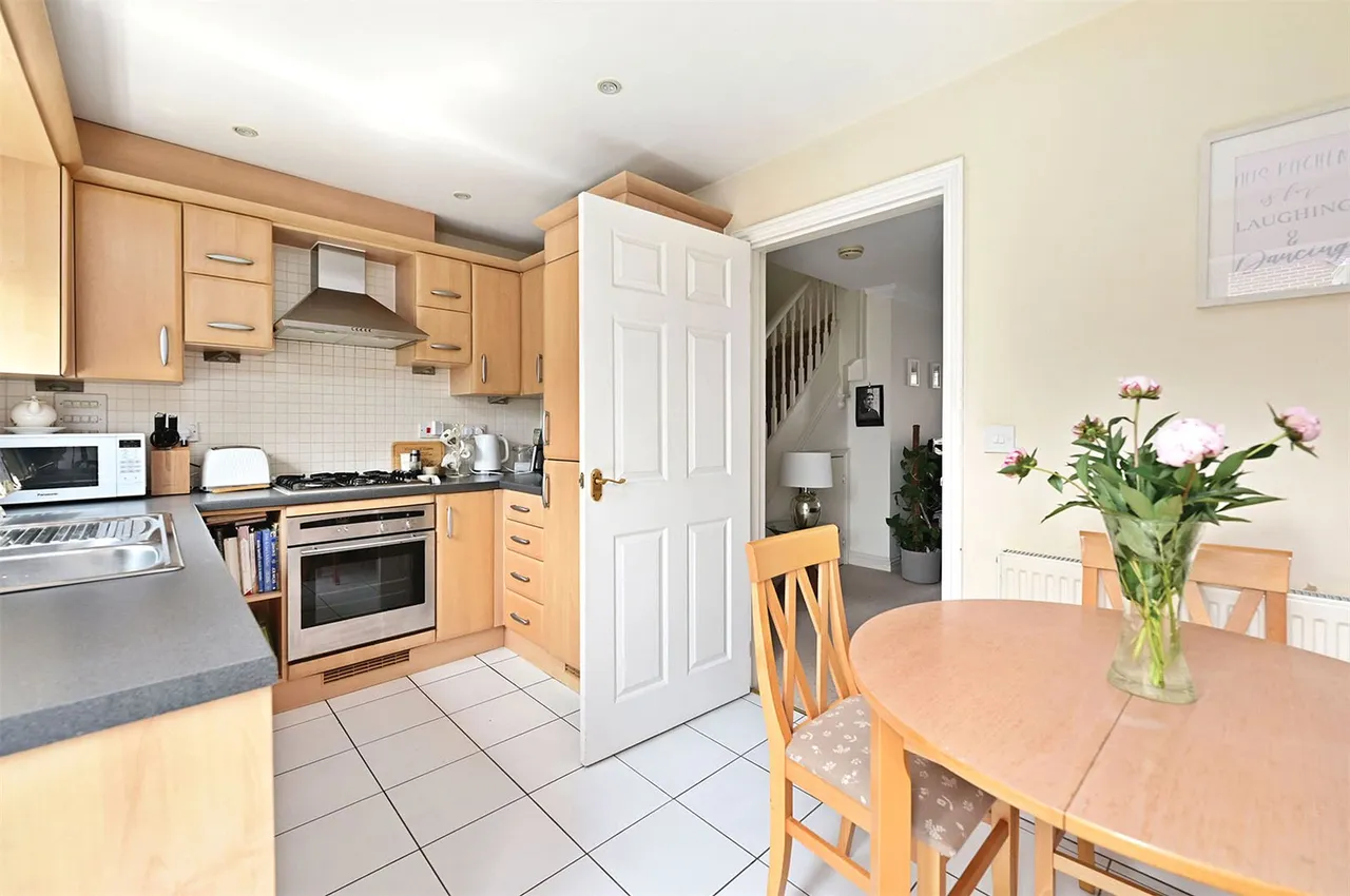 Rykmansford Road, Fleet, Hampshire, GU51 1JR, photo 3
