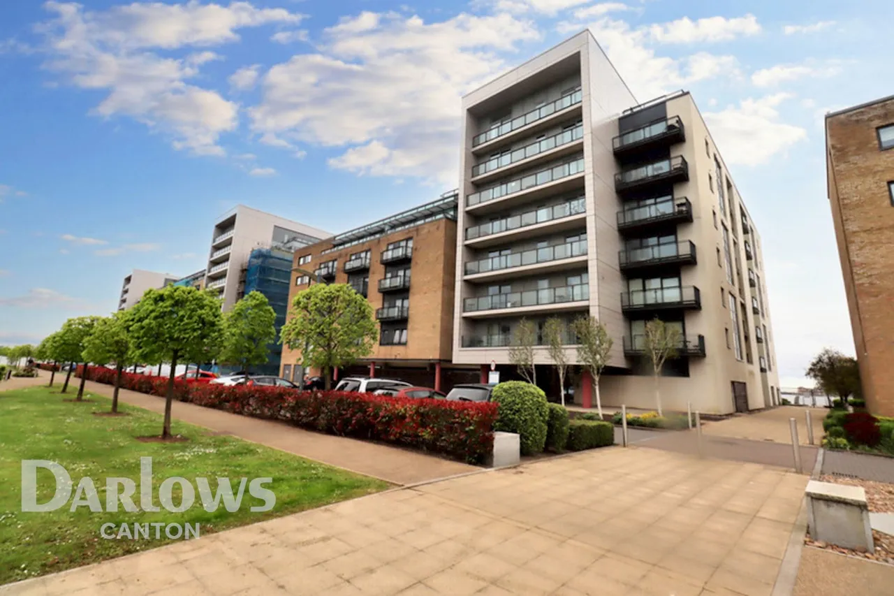 2 bed flat for sale, Ferry Court, Cardiff