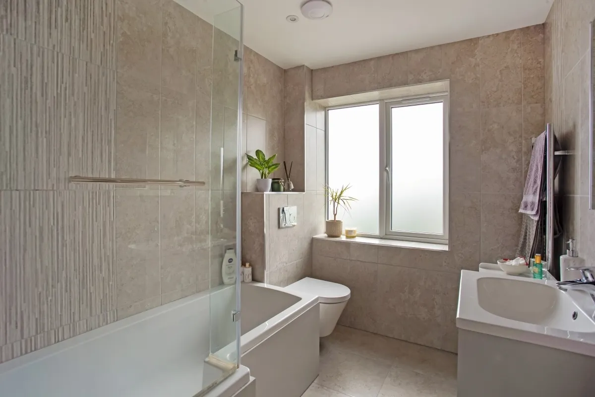Westdown Gardens Cheltenham GL52, photo 9