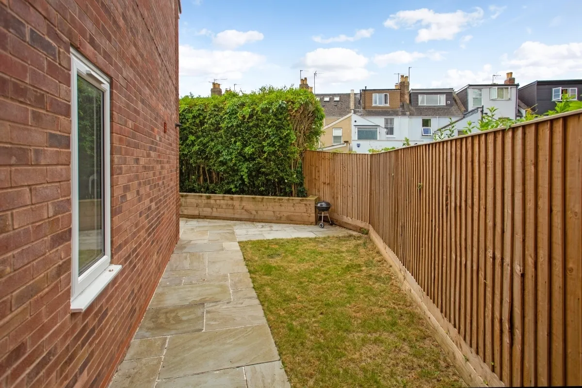 Westdown Gardens Cheltenham GL52, photo 11