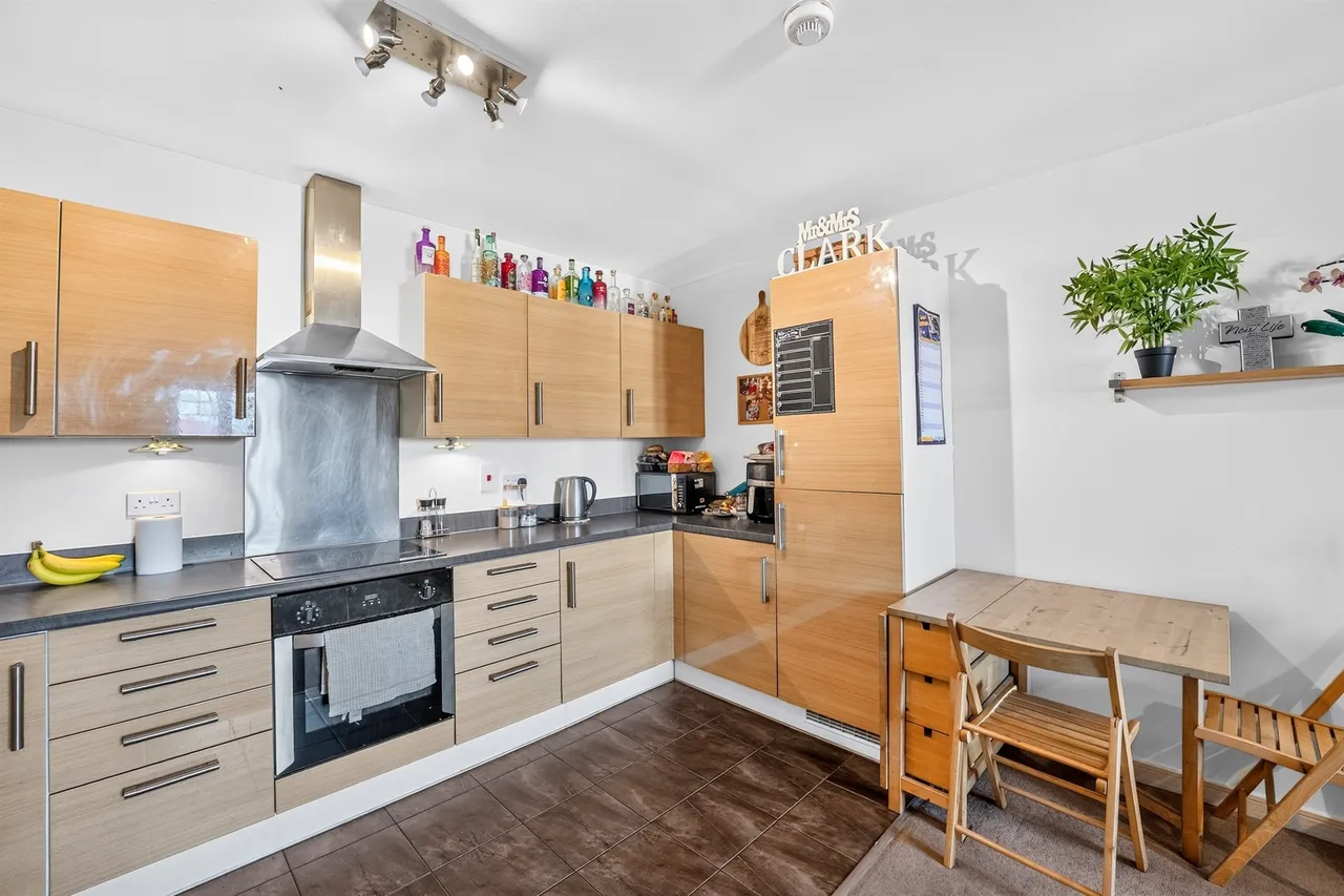 Schoolgate Drive, Morden, SM4, photo 7