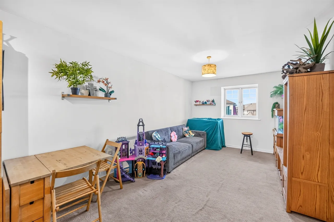 Schoolgate Drive, Morden, SM4, photo 15