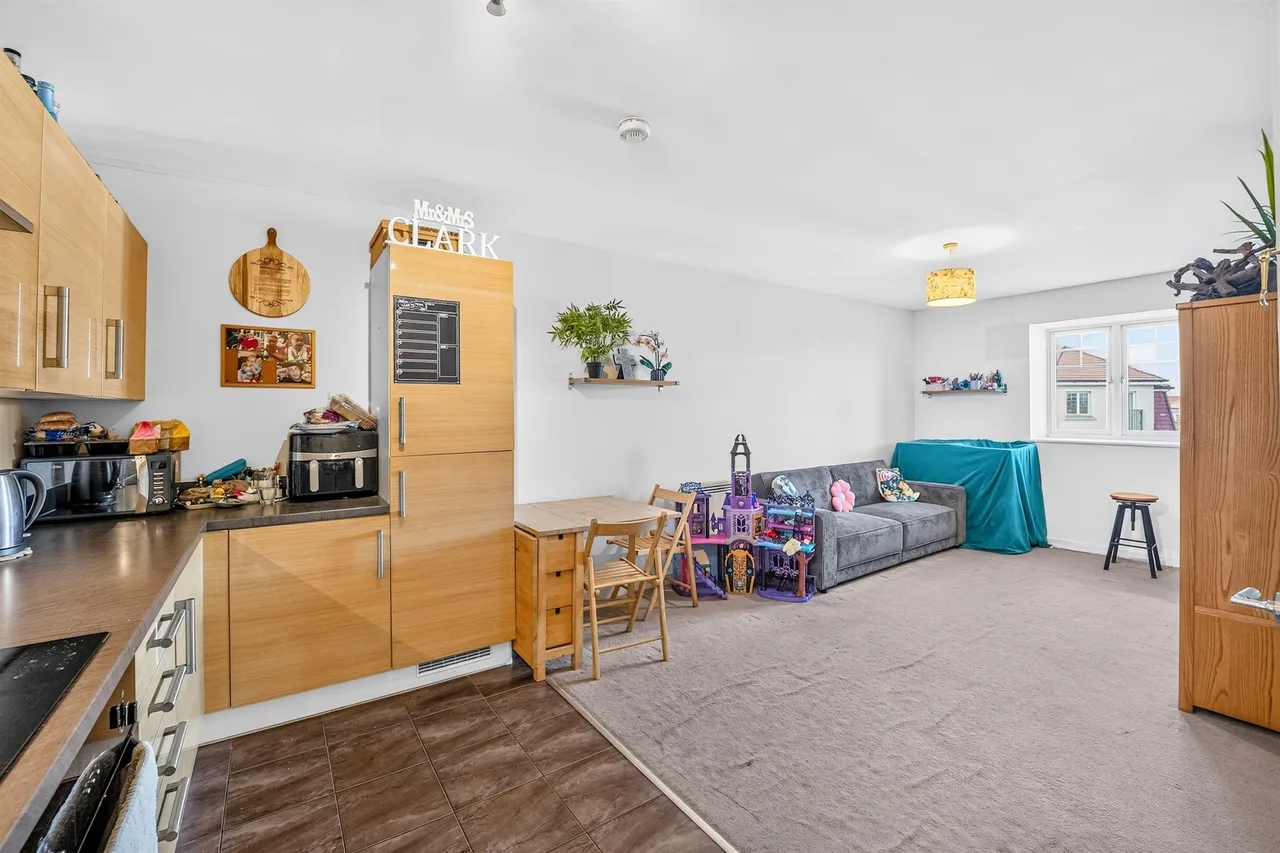 Schoolgate Drive, Morden, SM4, photo 10