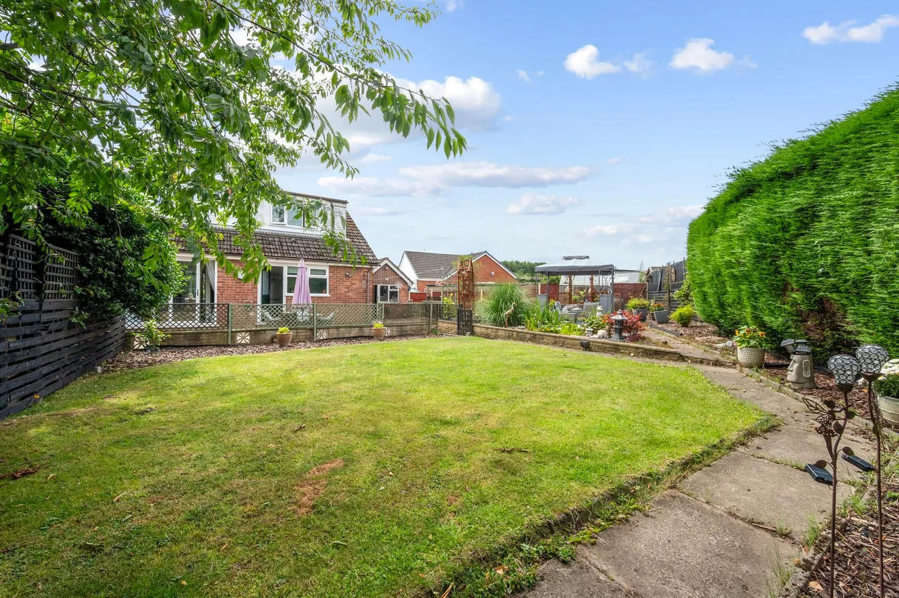 Finch Close, Clock Face, St. Helens, St. Helens, WA9 4UU, photo 16