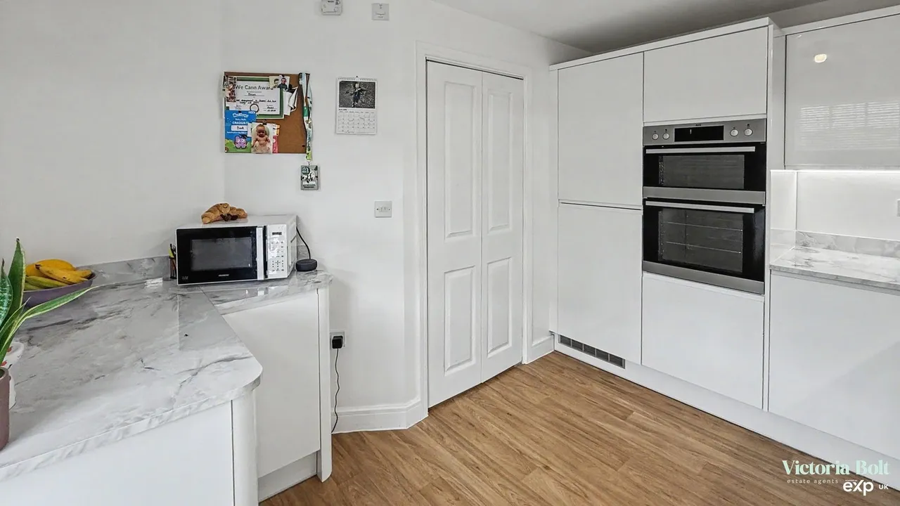 Titan Avenue, Sherford, photo 6