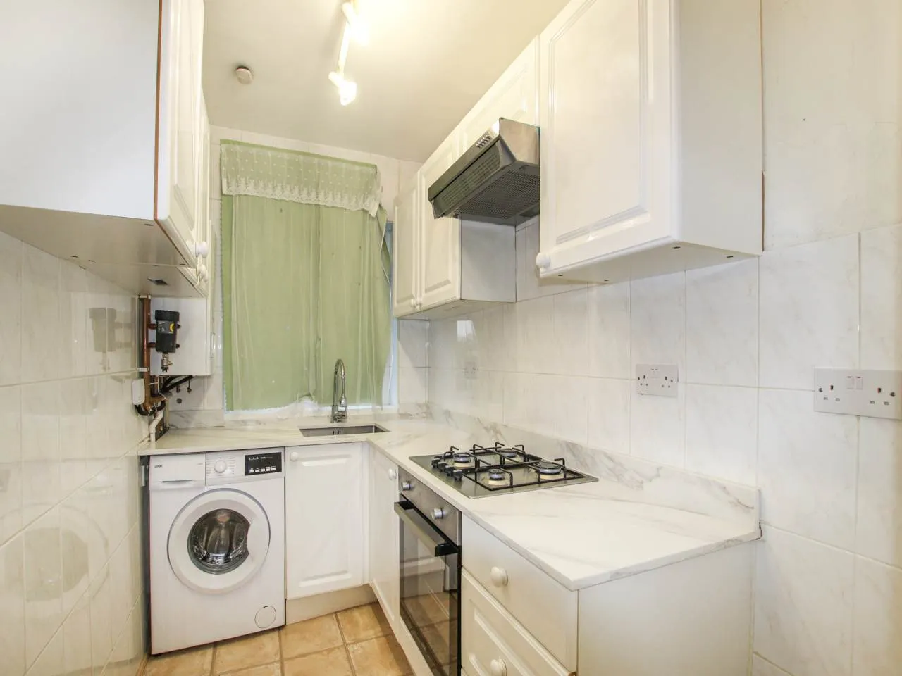 Park Road, Uxbridge, UB8, photo 4