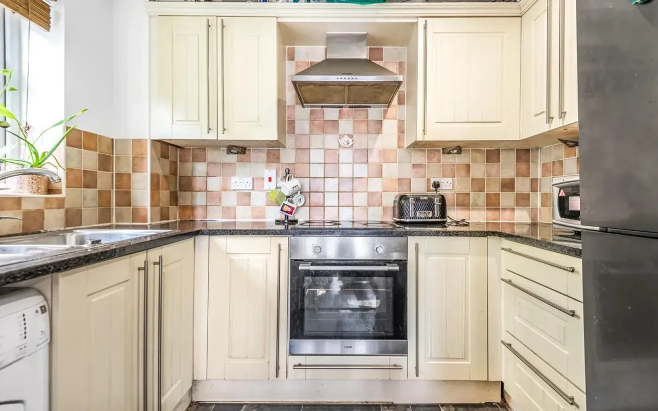 Ruxley Lane, Epsom, KT19, photo 5