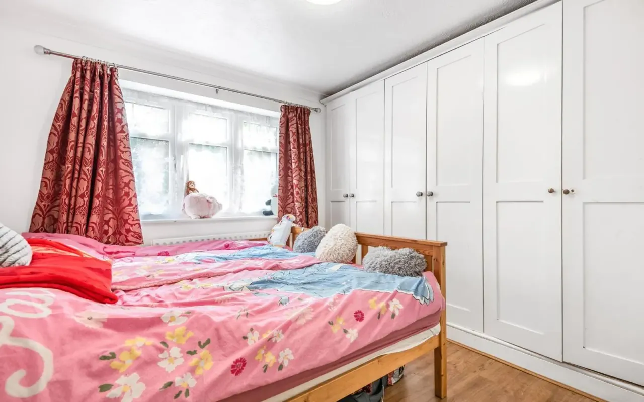 Ruxley Lane, Epsom, KT19, photo 9