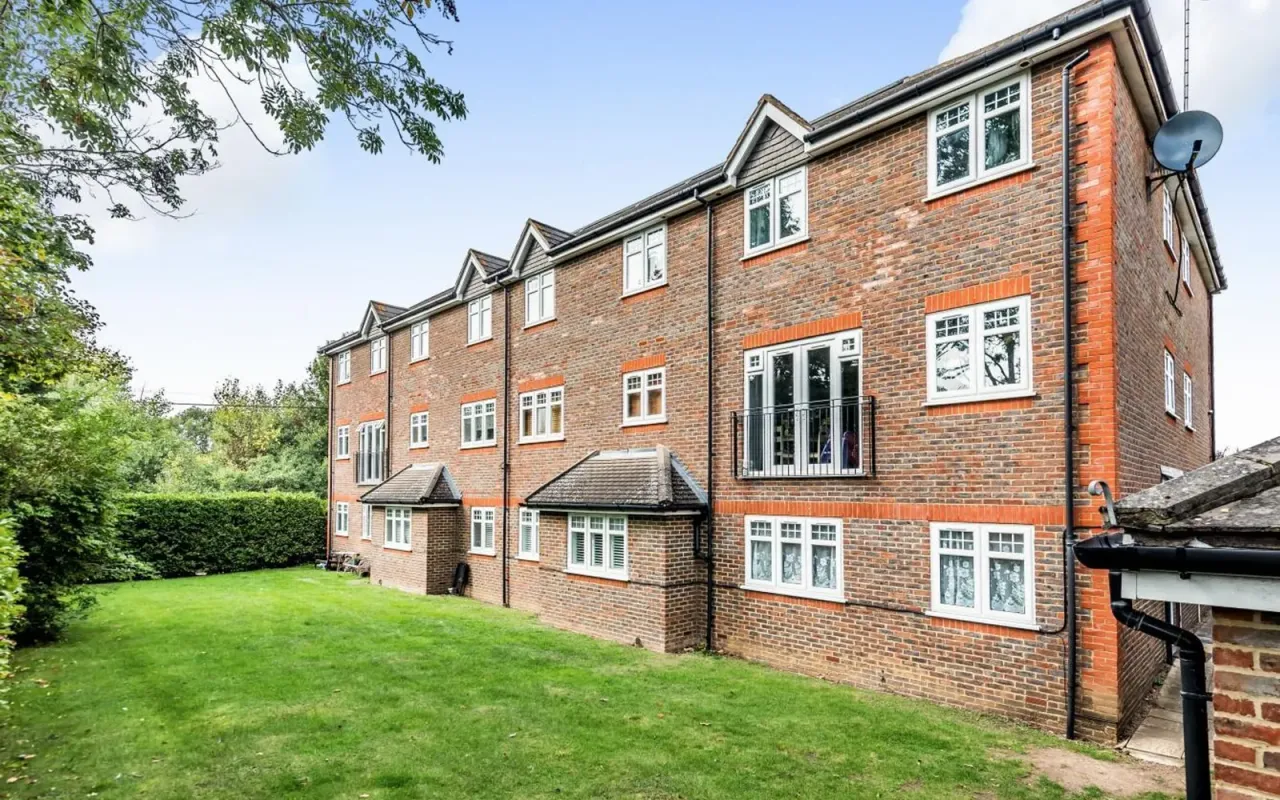 Ruxley Lane, Epsom, KT19, photo 12
