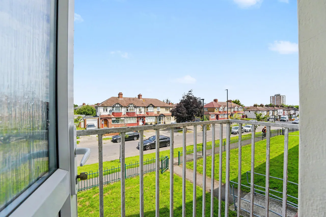 Hoe Lane, Enfield, EN3, photo 20