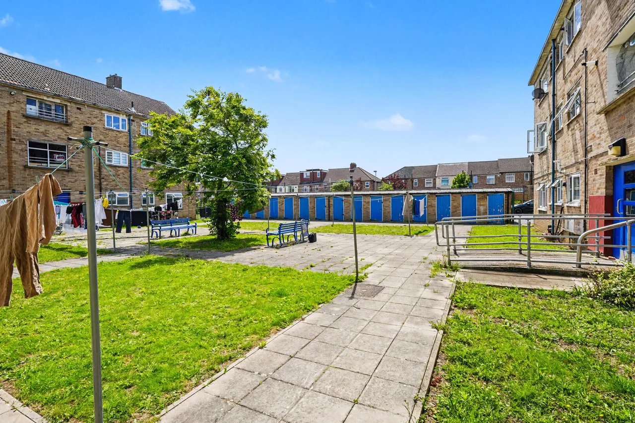 Hoe Lane, Enfield, EN3, photo 18
