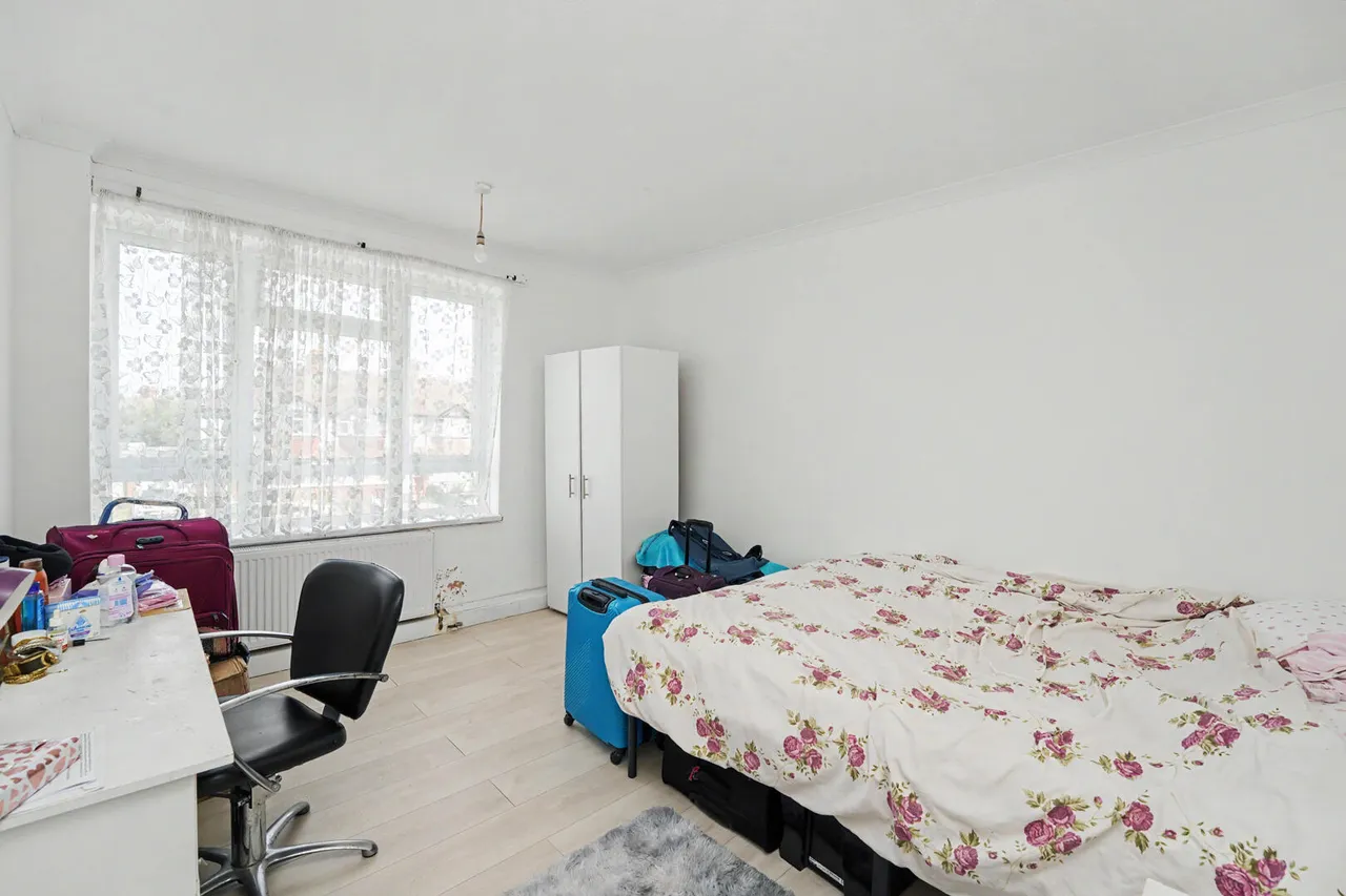 Hoe Lane, Enfield, EN3, photo 13