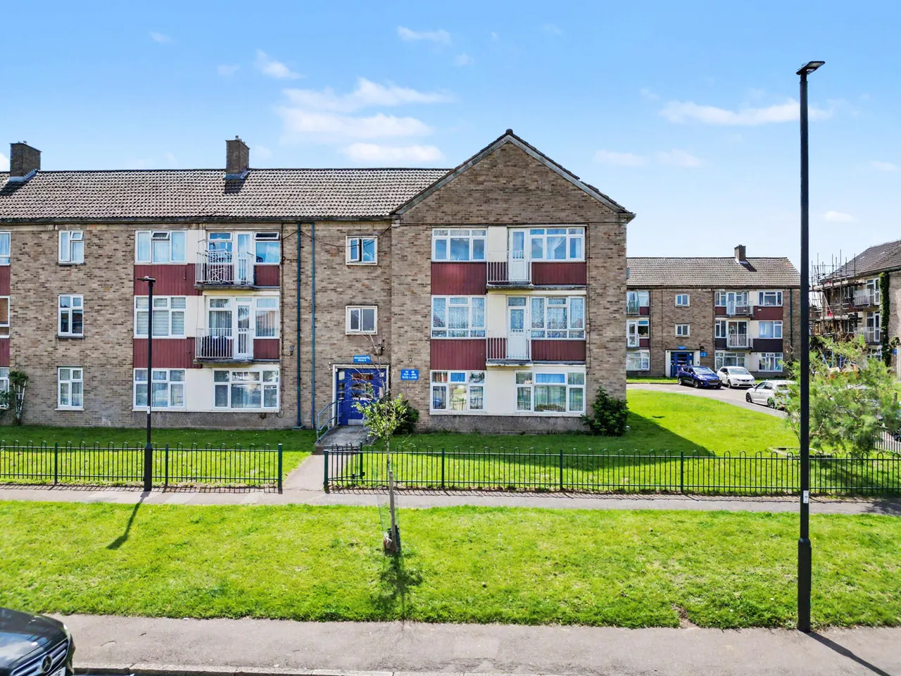 3 bed flat for sale, Hoe Lane, Enfield, EN3