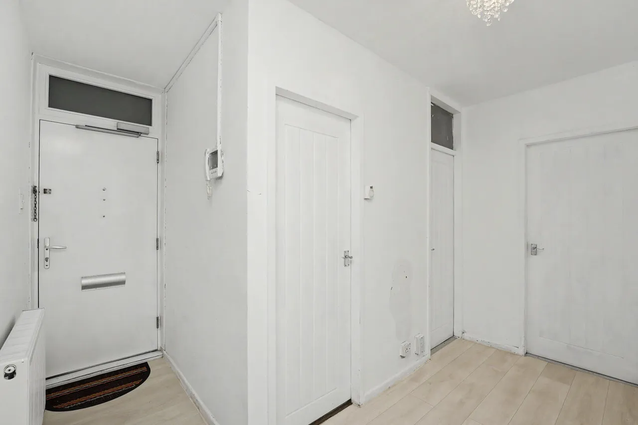 Hoe Lane, Enfield, EN3, photo 5