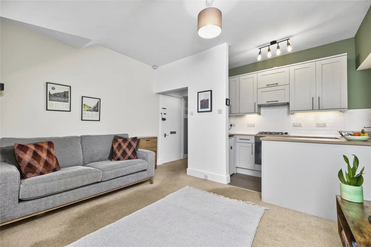 Glen Road, Dyce, AB21, photo 4