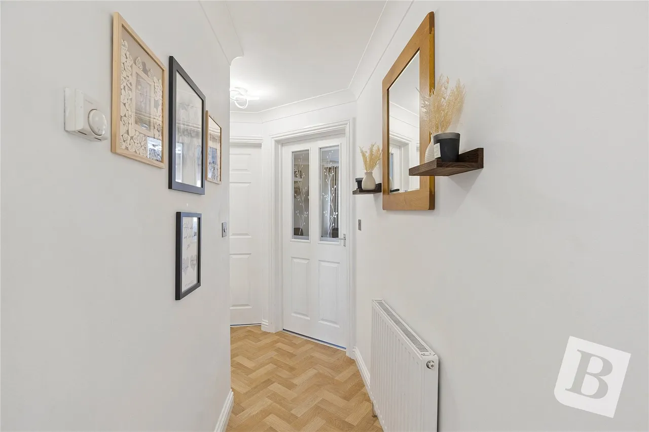 Pemberry Place, Clayburn Circle, SS14, photo 7