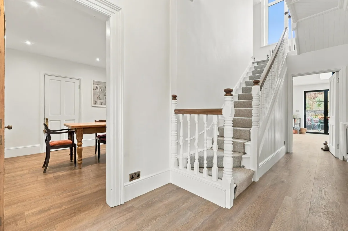 Connaught Avenue, Loughton, IG10, photo 5