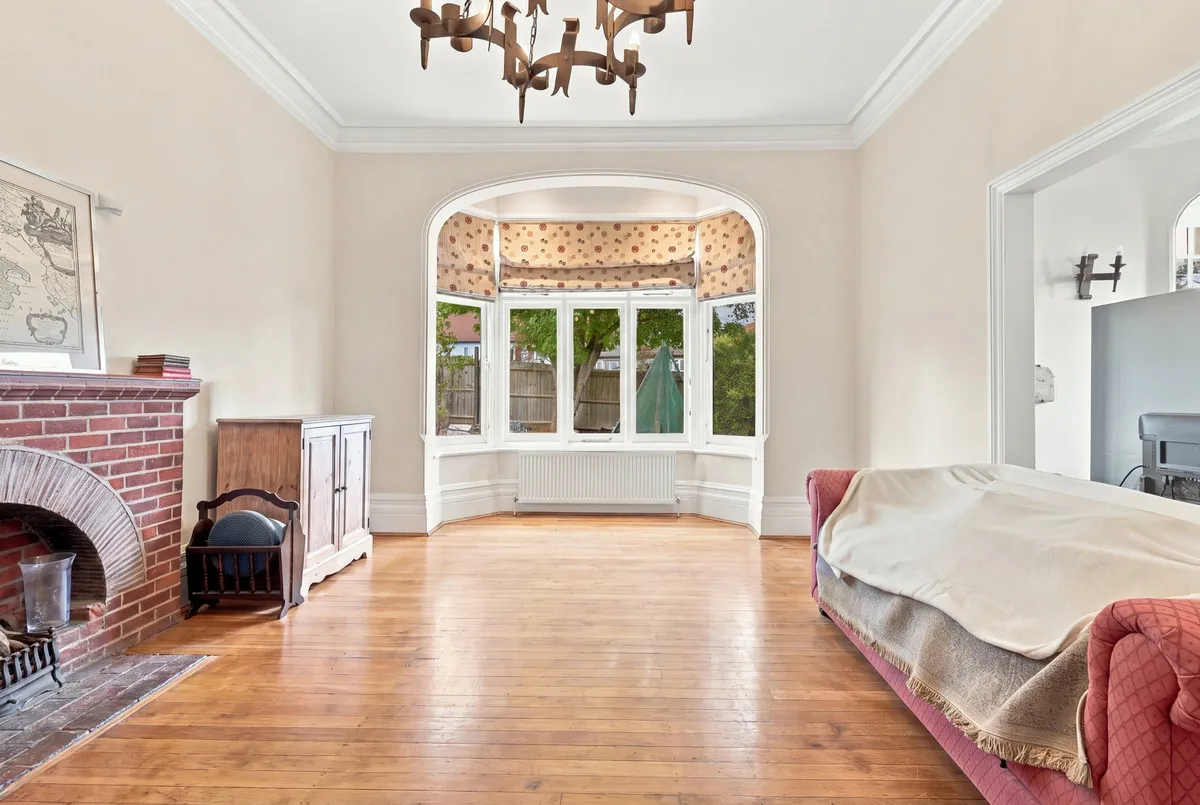 Connaught Avenue, Loughton, IG10, photo 10