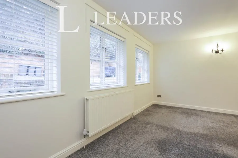 Undercliff Road West, Felixstowe, IP11, photo 5
