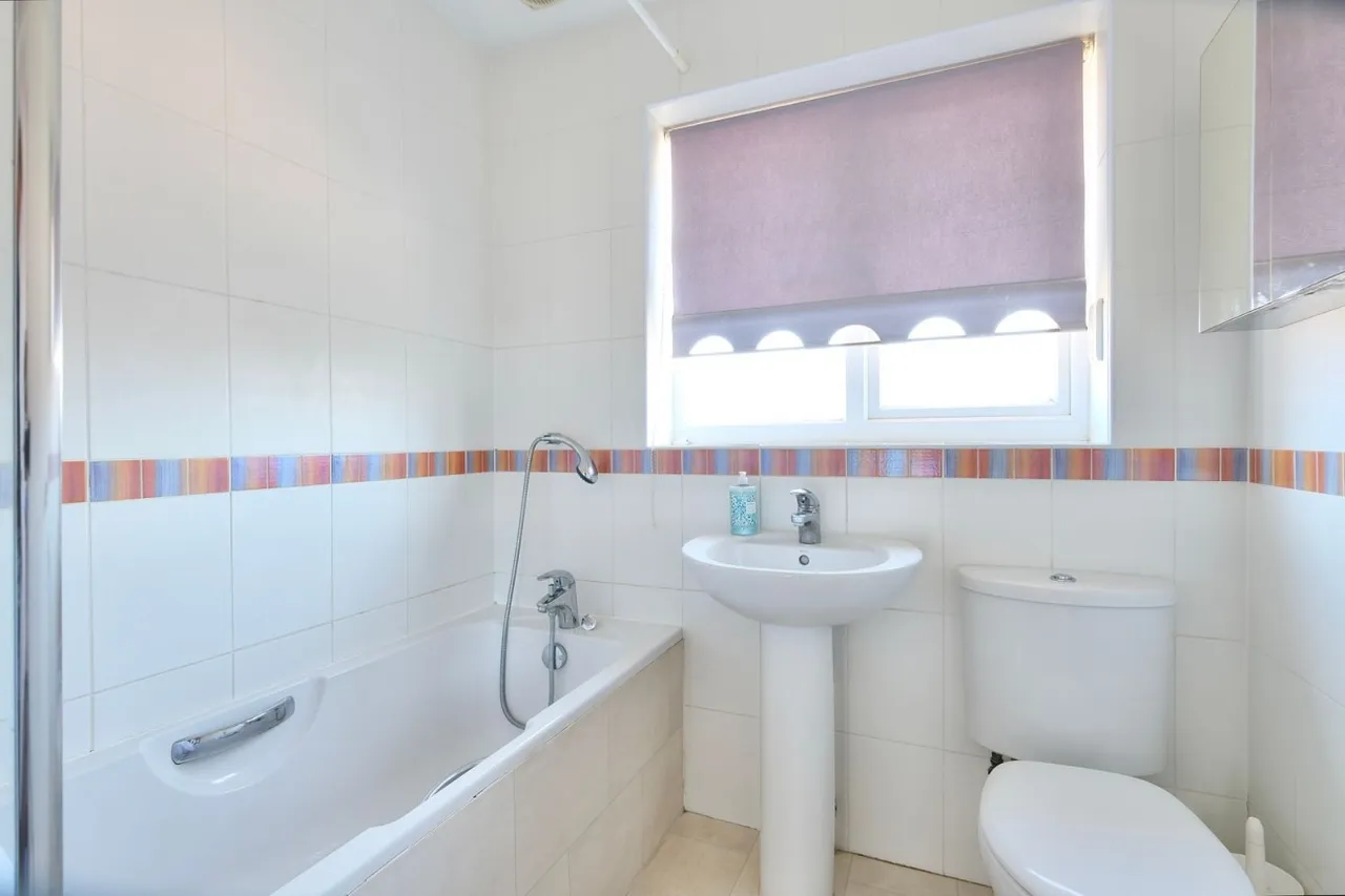 Rutland Close, St Ives, PE27, photo 15