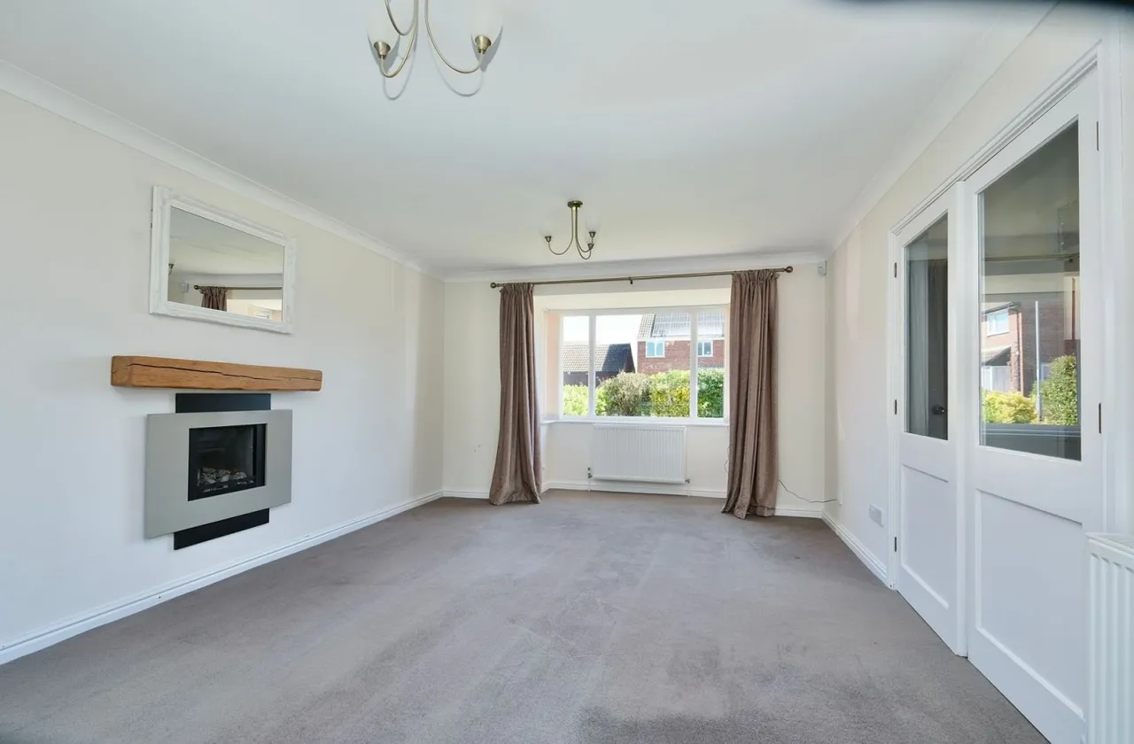 Rutland Close, St Ives, PE27, photo 2