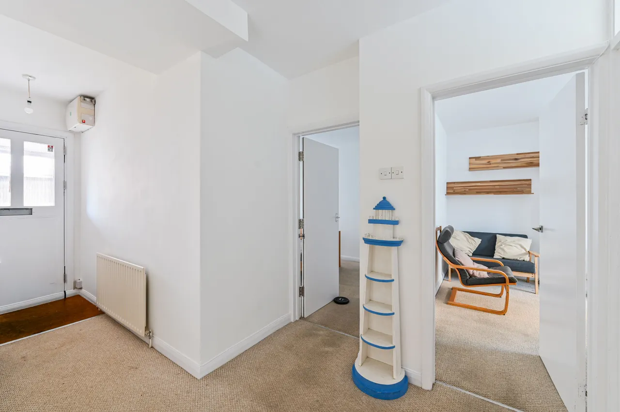Flat D, Sandra Court, Sirdar Road, Mitcham, photo 10