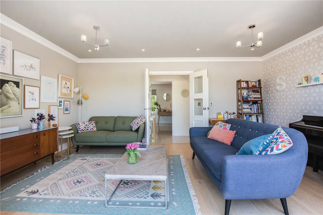 Elizabeth Place, Winchester, SO22, photo 4