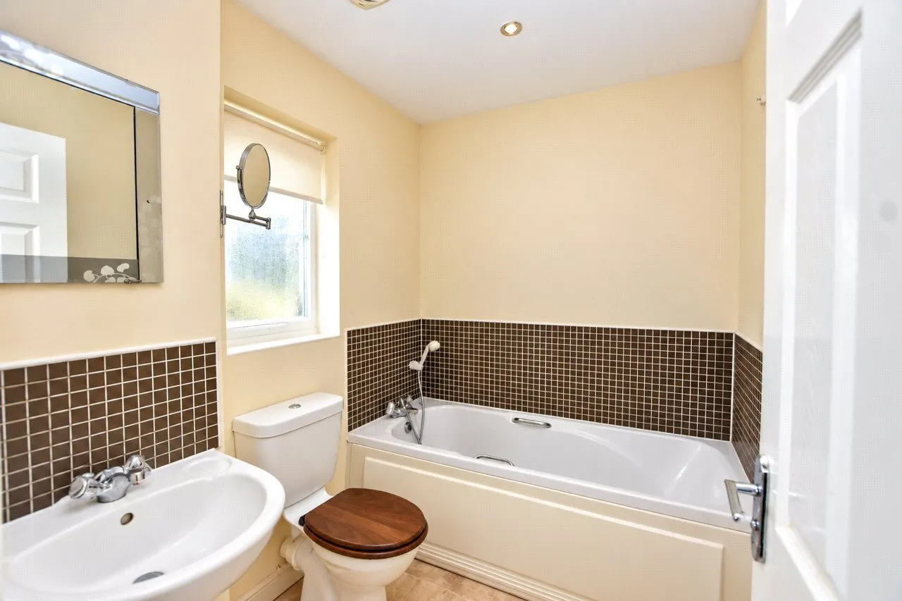 Fitzgerald Drive, Darwen, BB3, photo 6