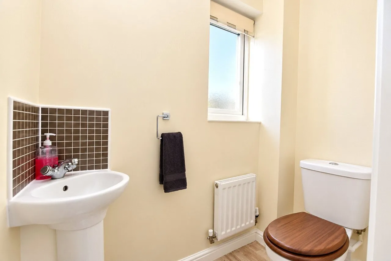 Fitzgerald Drive, Darwen, BB3, photo 5