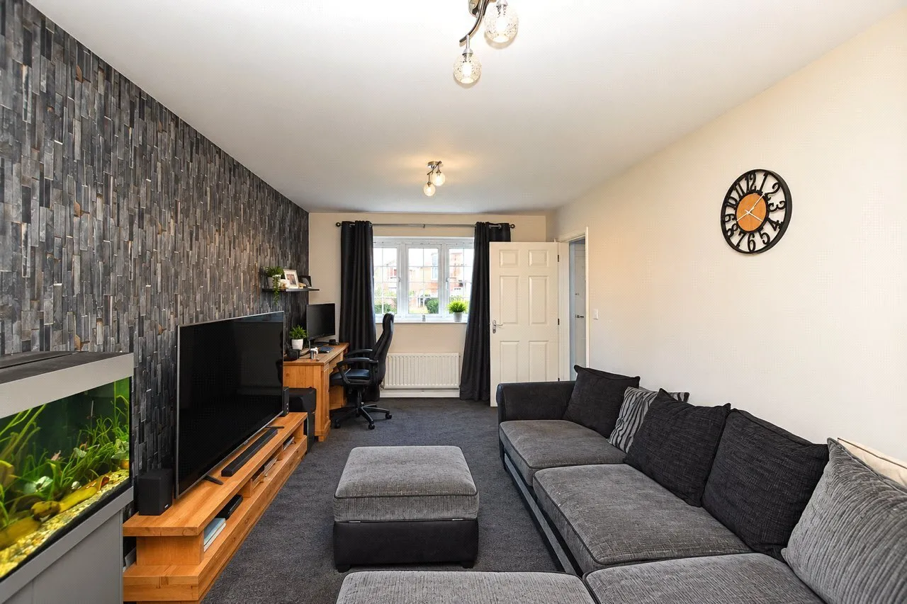 Fitzgerald Drive, Darwen, BB3, photo 2