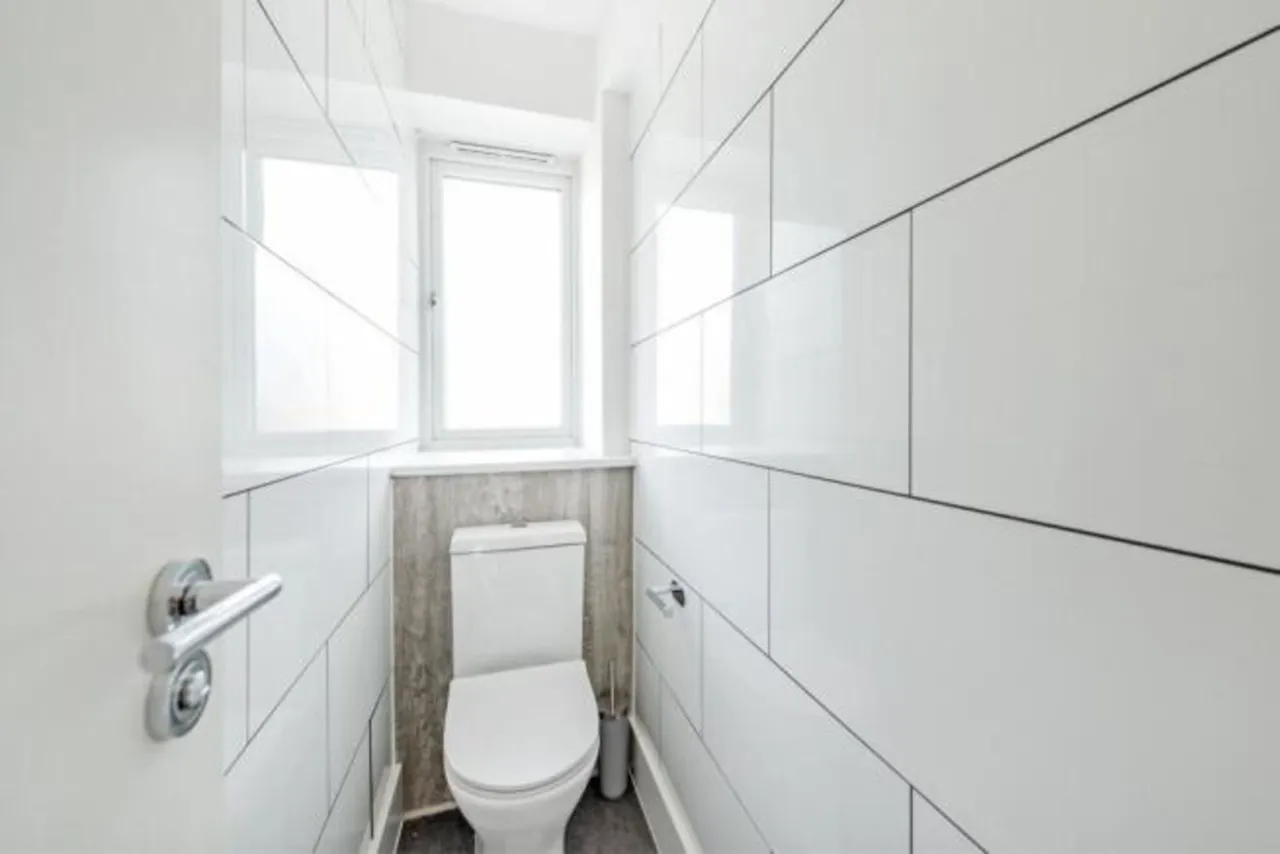 29 Pegasus House, Beaumont Square, London, photo 9
