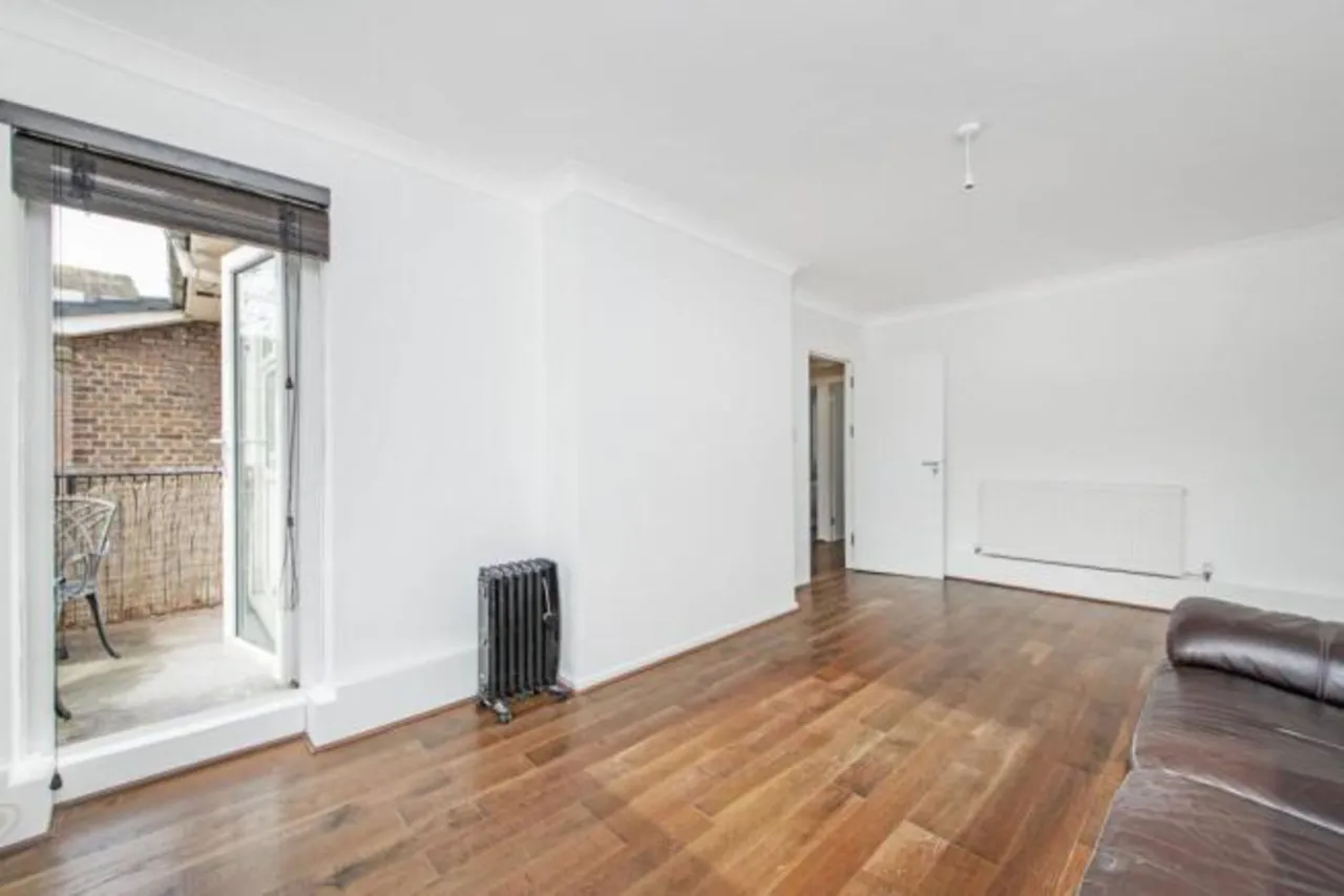 29 Pegasus House, Beaumont Square, London, photo 6