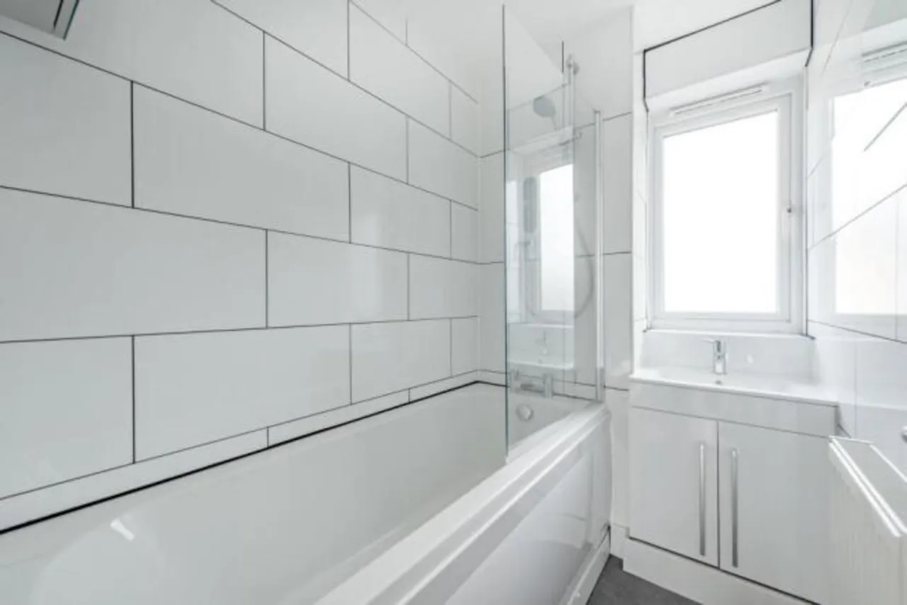 29 Pegasus House, Beaumont Square, London, photo 8