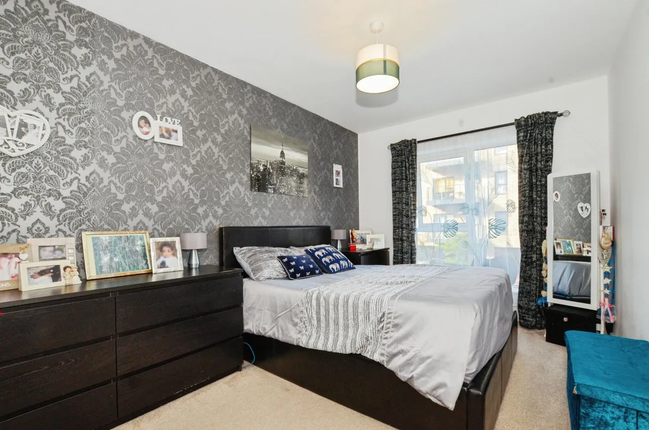 Bucknall Place, Watford, WD19, photo 6