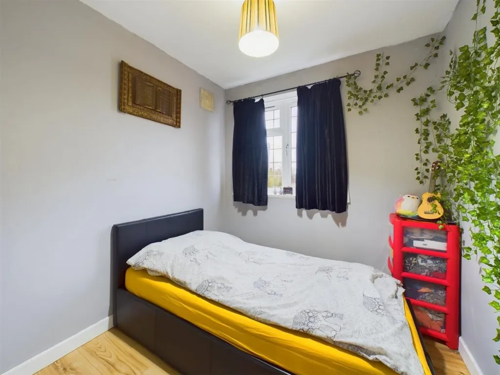 Buckingham Road, Aylesbury, photo 9