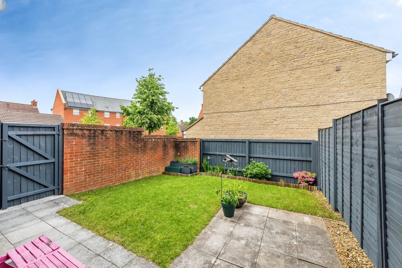 Mycroft Road, Swindon, photo 2