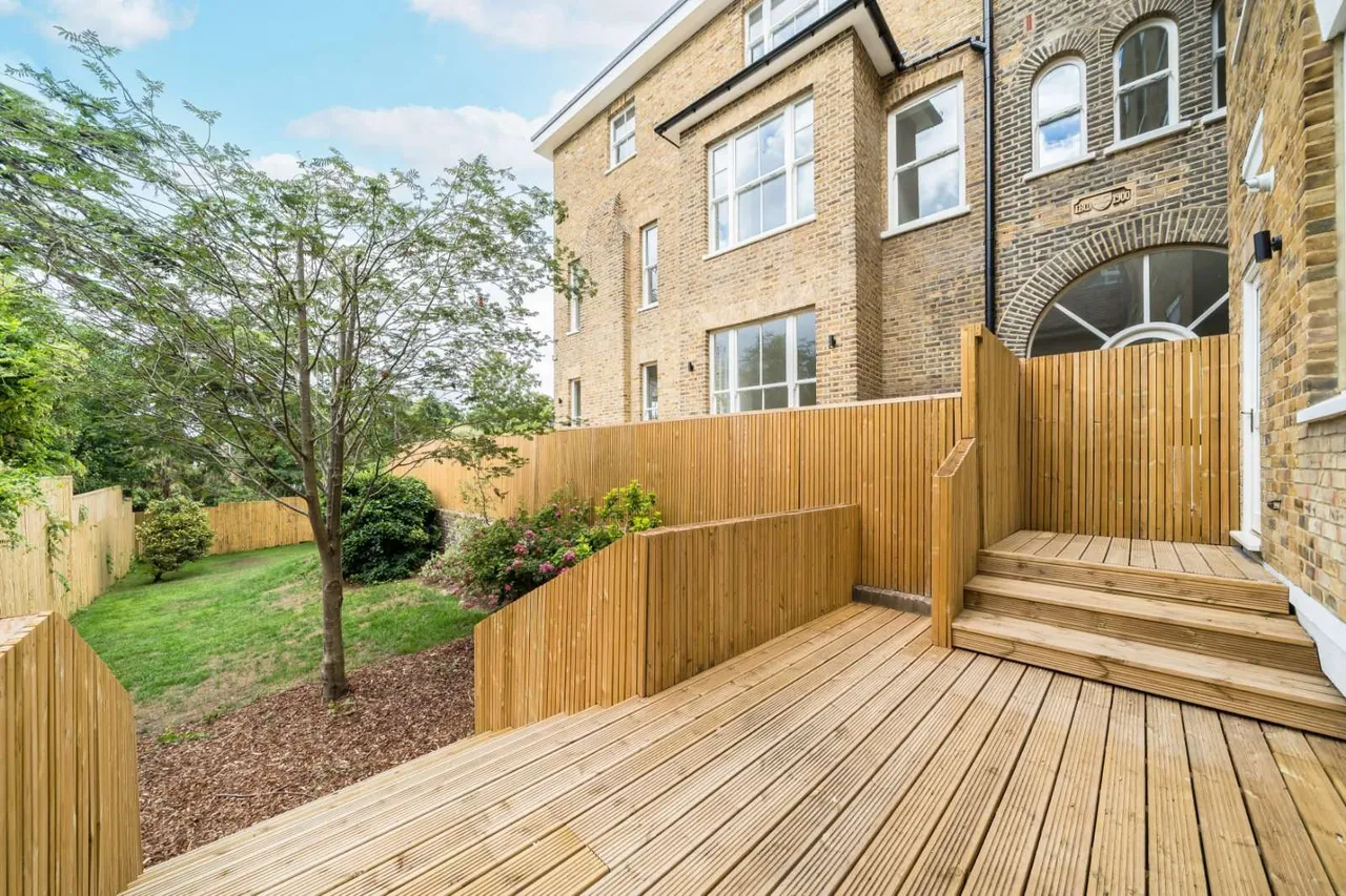 Thornton Heights, Hillside, Wimbledon, London, SW19 4NQ, photo 10