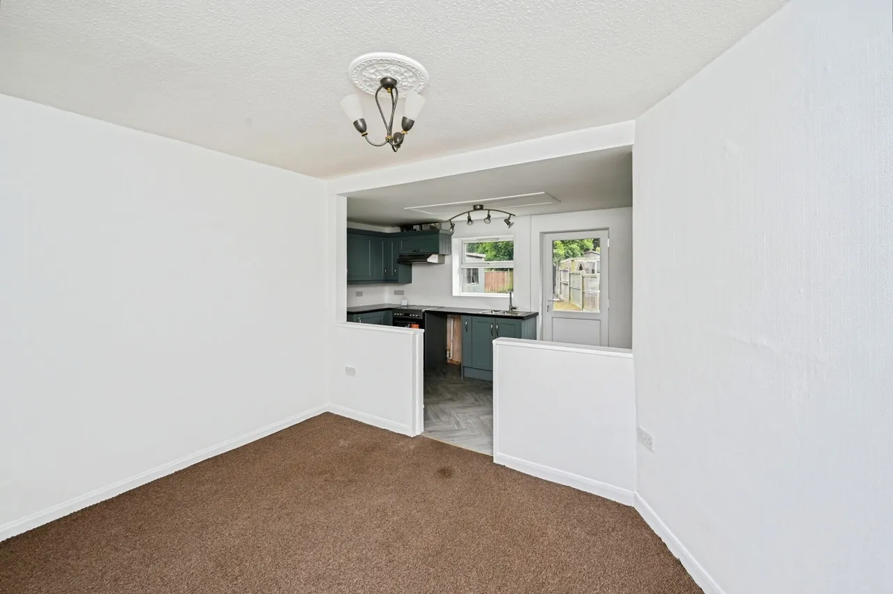 Kirklington Road, Rainworth, Mansfield, Nottinghamshire, NG21, photo 12