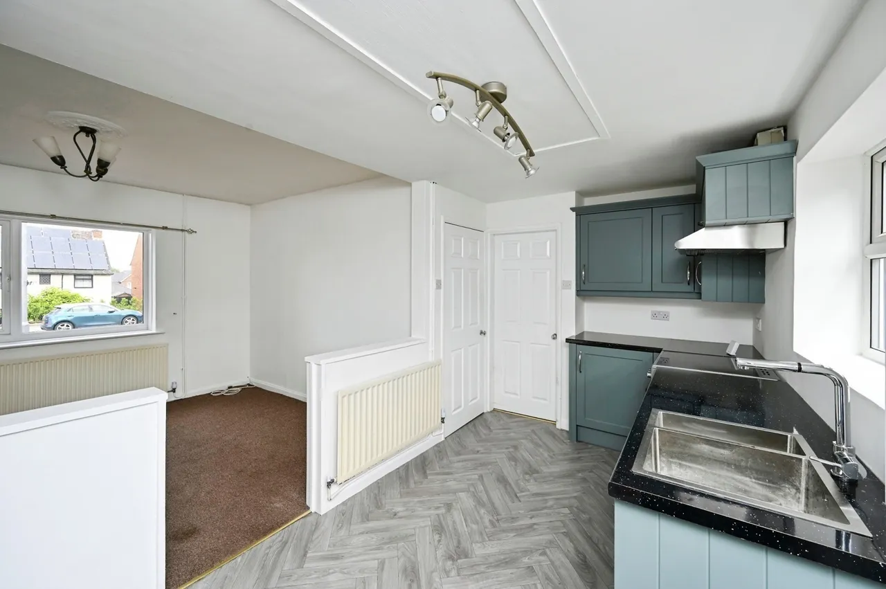 Kirklington Road, Rainworth, Mansfield, Nottinghamshire, NG21, photo 7