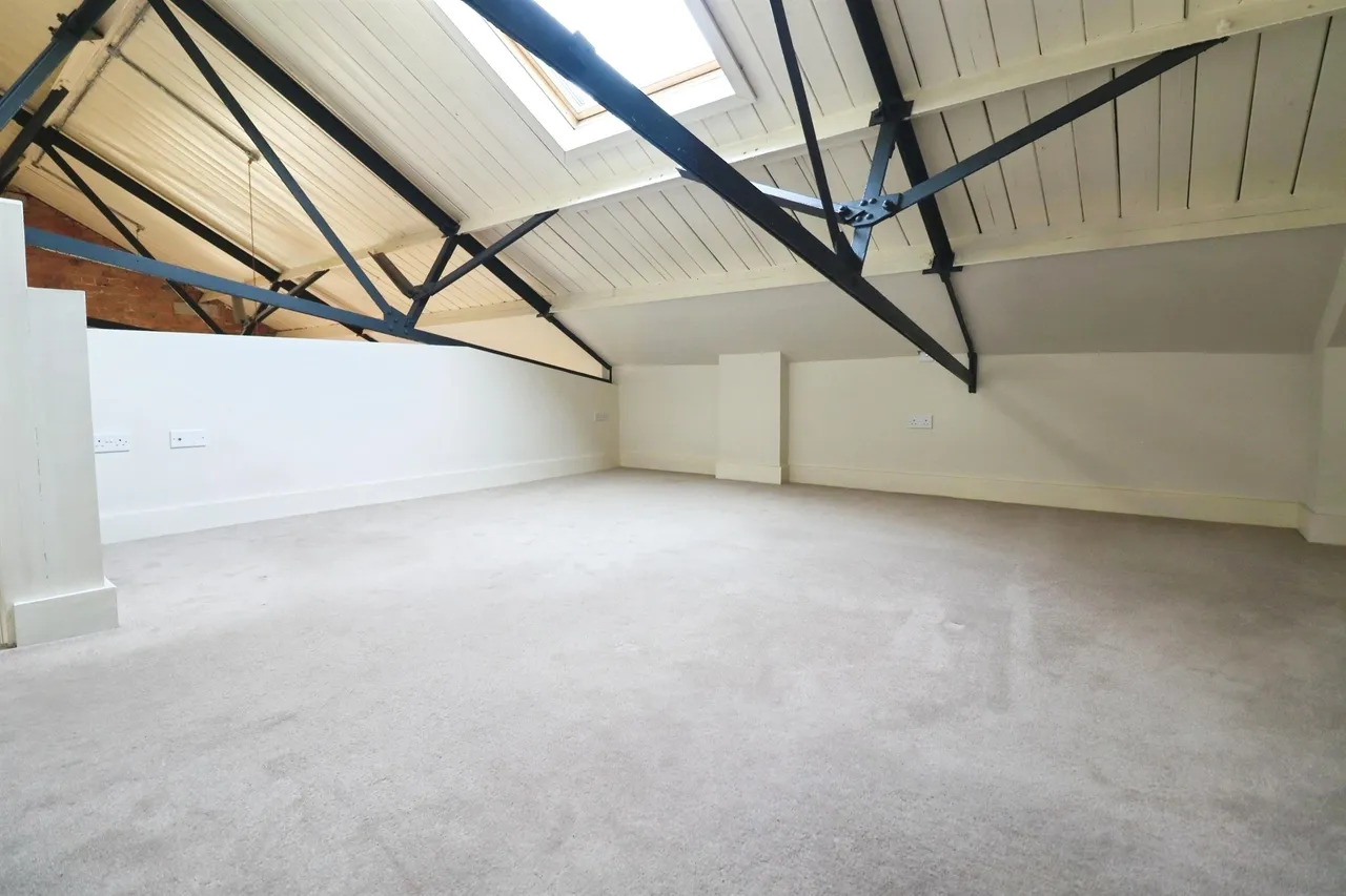 Pendyris Street, Cardiff, CF11, photo 14