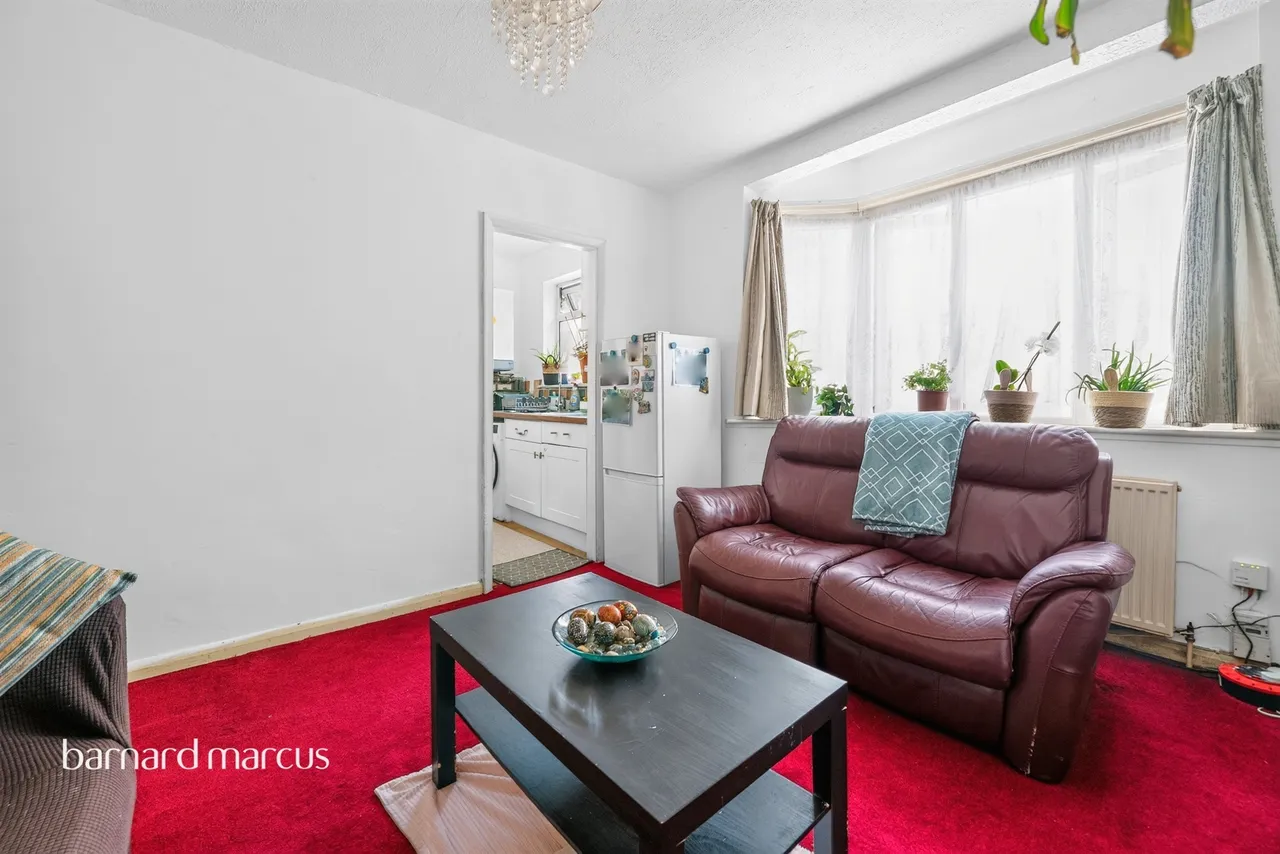 Elmcroft Close, Feltham, TW14, photo 5