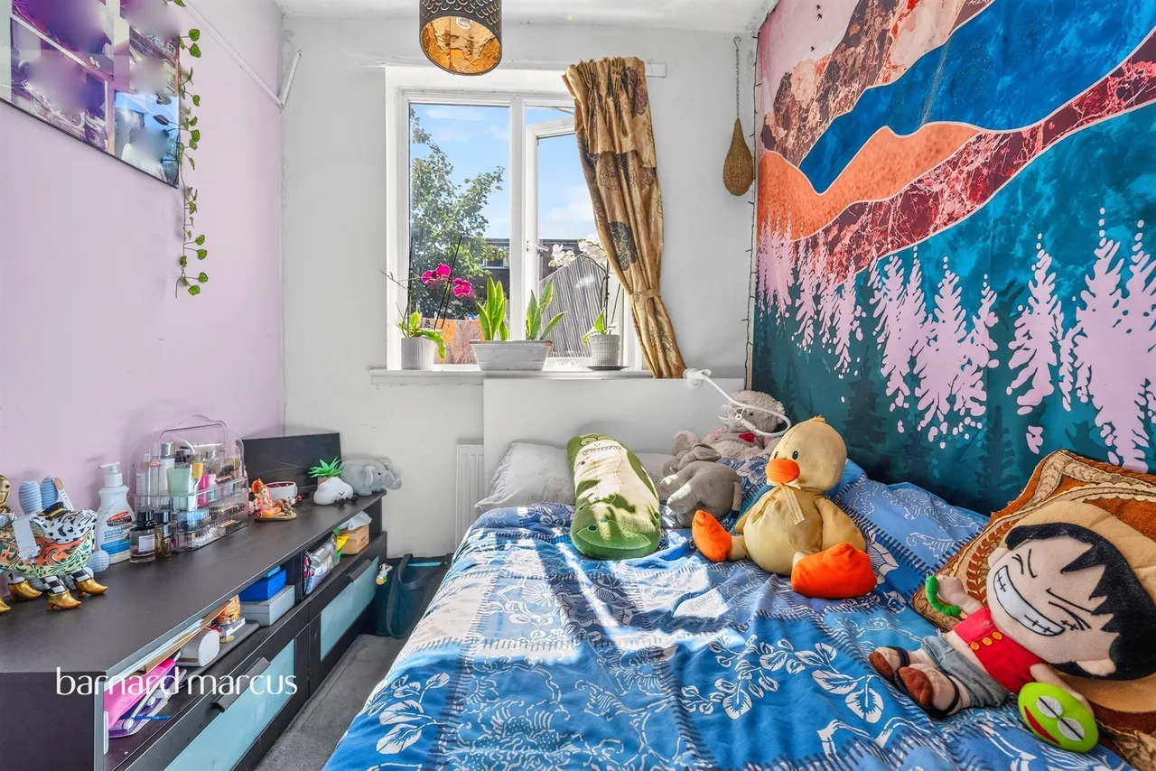 Elmcroft Close, Feltham, TW14, photo 7